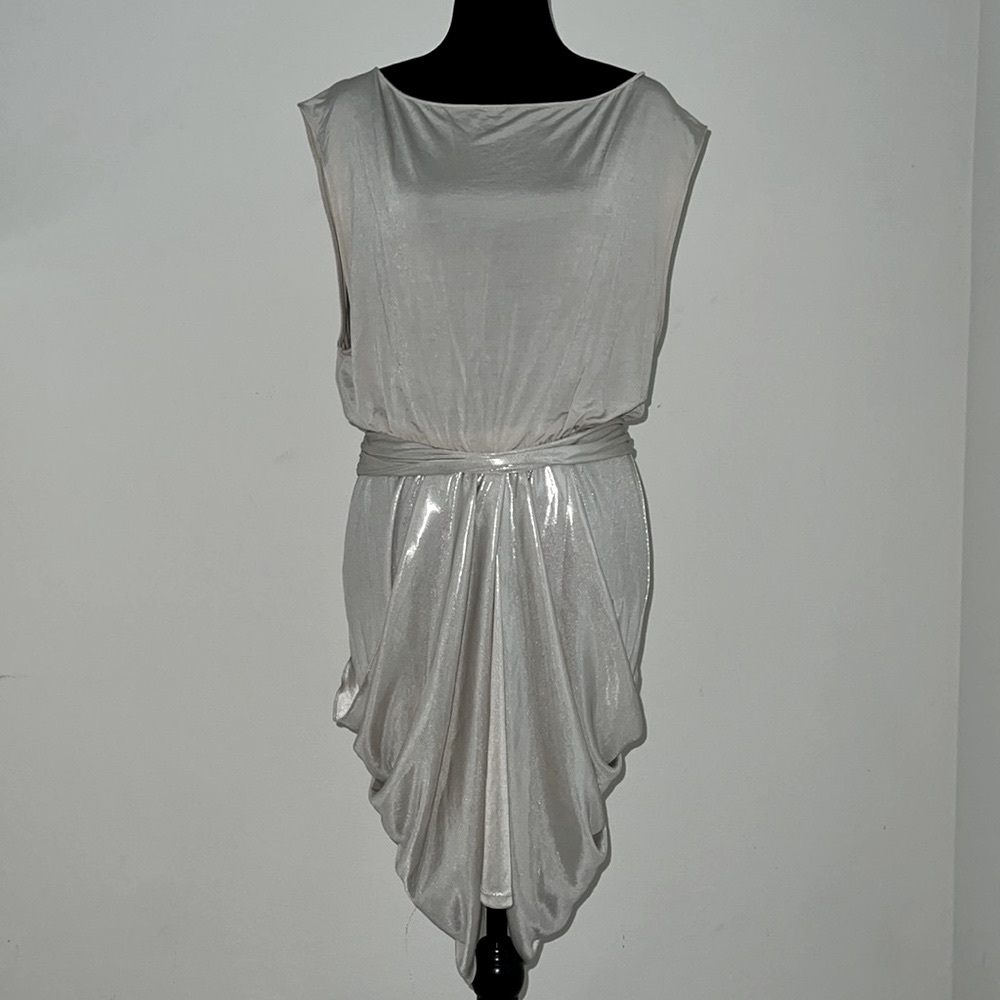 Alice+Olivia dress bateau neckline knee-length dress size L